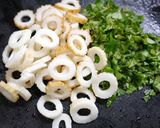 簡単！モロヘイヤのお味噌汁☆生姜バター作り方1写真