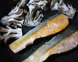 鮭と舞茸のバターポン酢焼き♪簡単で美味！作り方4写真
