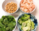 えびと青梗菜の中華風ピーナッツ炒め作り方2写真