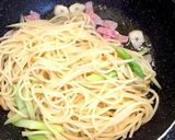 簡単！アスパラとベーコンのペペロンチーノ作り方9写真