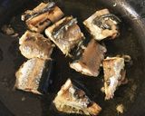 旬の秋刀魚のピリ辛ごまダレ焼き作り方4写真