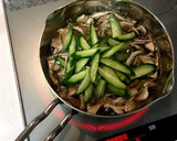 ささみときゅうりと舞茸の中華スープ作り方11写真