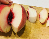 皮ごと食べましょ♡桃の美しい切り方♡作り方9写真