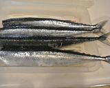 骨まで食べれる秋刀魚とソーセージのパスタ作り方1写真