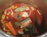 骨まで食べれる秋刀魚とソーセージのパスタ作り方2写真