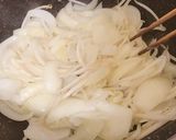 玉ねぎとこま切れ肉の炒め物作り方2写真