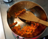 さば味噌煮缶と野菜とお豆のトマトスープ作り方3写真
