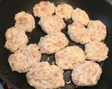 お弁当に★豆腐と胸肉のミニ照り焼きバーグ作り方5写真