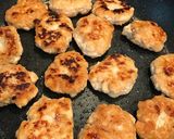 お弁当に★豆腐と胸肉のミニ照り焼きバーグ作り方8写真