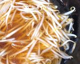 モヤシ一袋だけ。炒めモヤシスープ作り方4写真