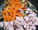 天然マイタケ、人参、魚ニソの炒め物＾＾作り方5写真