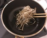 出汁をとったあとの昆布とゴボウのきんぴら作り方2写真