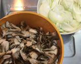 ささみと舞茸のトリュフオイル炒め作り方1写真