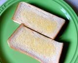 おやつ・朝食に★ホイップクリームトースト作り方1写真