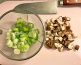 子供喜ぶ♡ひき肉と椎茸のごはん泥棒♪作り方1写真