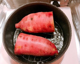 豚肉とサツマイモのバター醤油炒め作り方1写真
