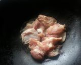 チキンとキノコのフリカッセ作り方2写真