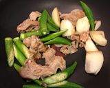 オクラと豚肉のさっぱり炒め作り方2写真