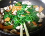 グリーンカレーペーストで焼きうどん作り方3写真