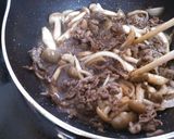 牛肉ときのこの山かけ丼作り方3写真