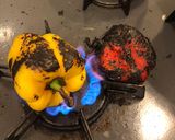 パプリカを直火焼 皮をむいて酢をかける作り方2写真