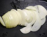 高血圧対策！玉葱の味噌マヨチリ作り方1写真