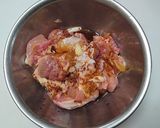 鶏もも肉と厚揚げのガーリックうま煮作り方2写真