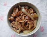 豚バラ・玉ねぎ炒めの焼肉丼(‾▽‾)作り方5写真
