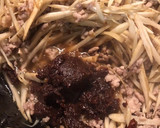 旨味たっぷり♪ゴボウと舞茸の味噌そぼろ作り方5写真