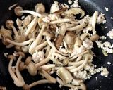 鶏ときのこのガーリック塩パスタ作り方4写真