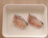 ブリの味噌照り焼き作り方1写真
