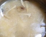 サクラシメジと豆腐の味噌汁作り方3写真