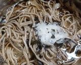 天然マイタケ、シモフリシメジの温蕎麦＾＾作り方6写真