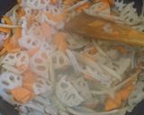 エバラ焼き肉のたれで☆豚肉と根菜の炒め物作り方4写真