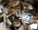 ハタケシメジの温蕎麦・花付き茗荷入り作り方3写真