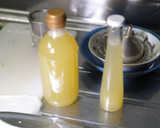 すだちを絞ってポン酢を作る。保存する。作り方8写真