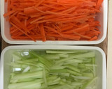 人参とセロリの炒め煮レタス巻き作り方1写真