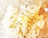 チーズと黒胡椒、ごま油でにぎるおにぎり作り方1写真