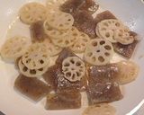 レンコンと蒟蒻のニンニク醤油煮♪作り方2写真