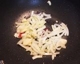 残った焼き魚で手軽に☆トマトソースパスタ作り方3写真