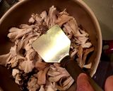 お代わり必須♡舞茸と豚肉の炊き込みご飯作り方1写真