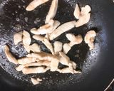 ピーマンと鶏胸肉のマヨポン炒め作り方2写真