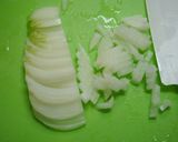 簡単！豆苗と玉葱の生姜餃子作り方1写真