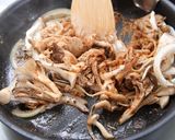 天然水を使ったキノコと玉ねぎのハンバーグ作り方4写真
