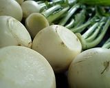 必ず2個1組で！小カブのスープ作り方1写真
