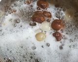 ヌメリツバタケとナメコのぬるぬる味噌汁作り方6写真