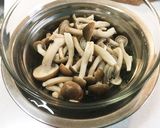 鯖水煮缶とブロッコリーしめじのマヨサラダ作り方5写真