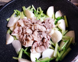 豚肉とかぶのゆず胡椒炒め作り方4写真