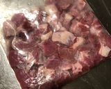 簡単！ラム肉とピーマンの中華炒め♡作り方1写真