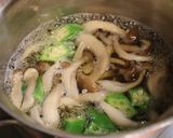 朝昼夕♪しめじ・オクラ・豆腐の澄まし汁作り方3写真